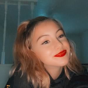 Meet your Posher, Léna